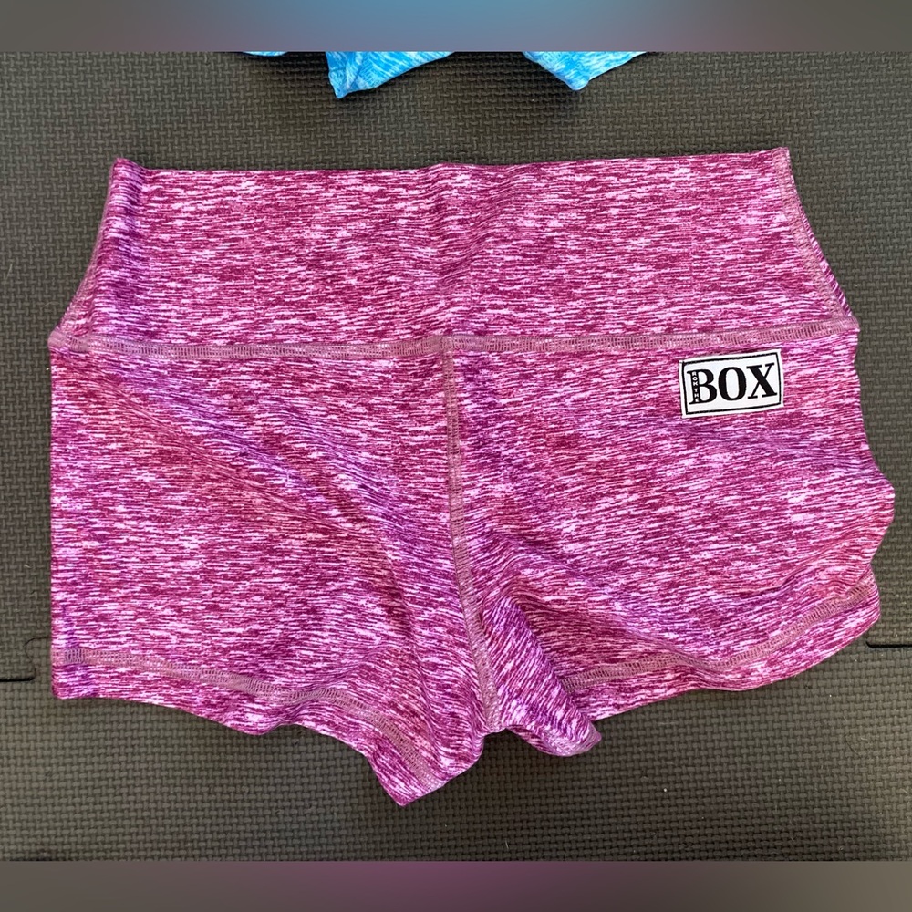 Rok The Box booty shorts, M